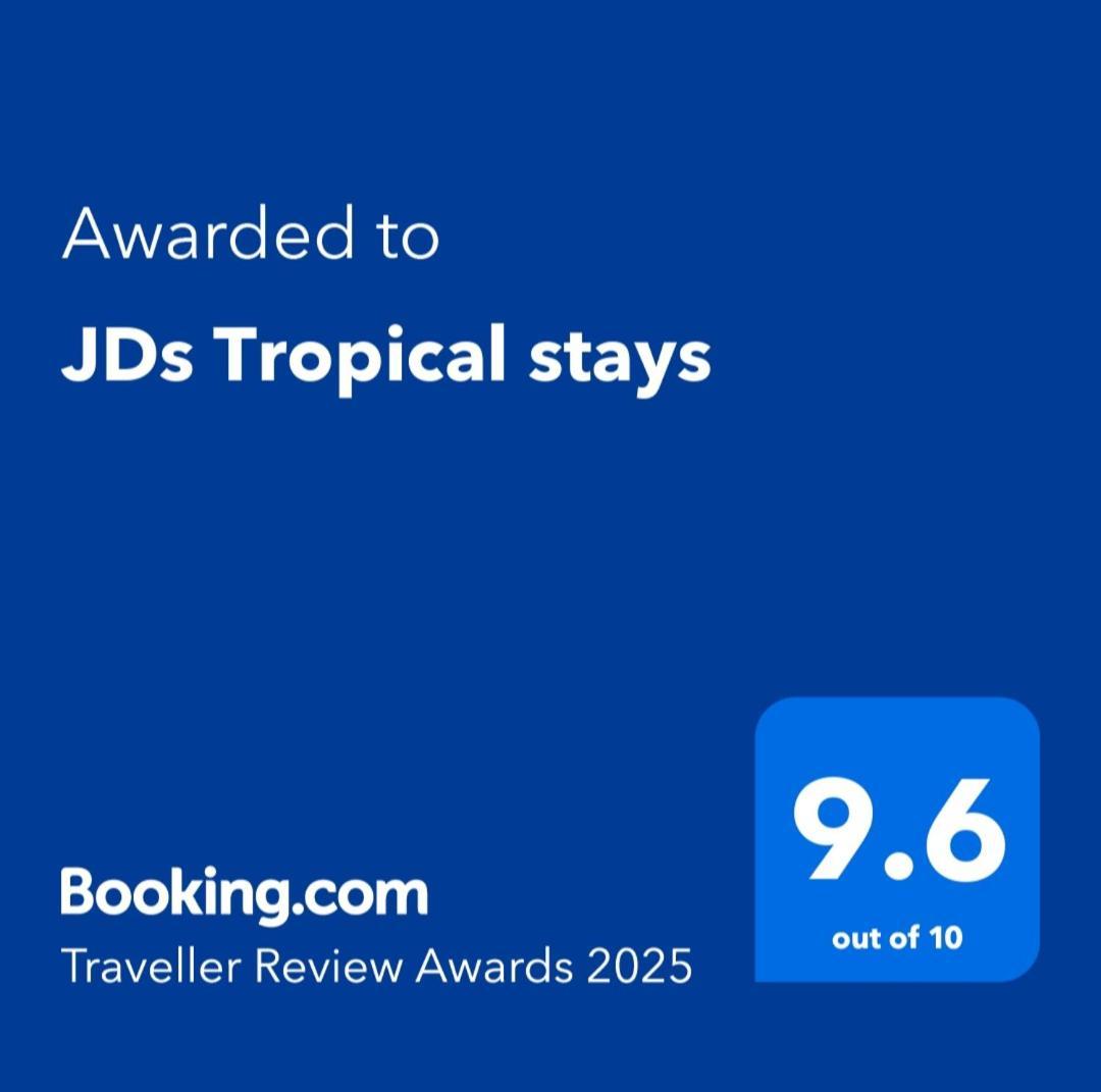 Jds Tropical Stays Cairns Bagian luar foto